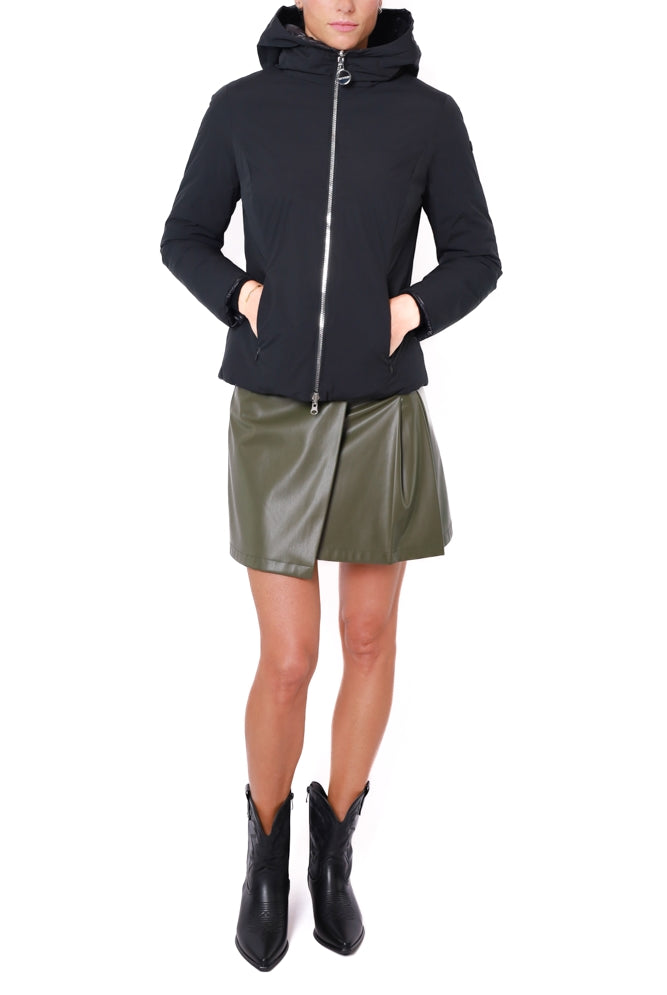 Censured giacca corta imbottita con cappuccio nero