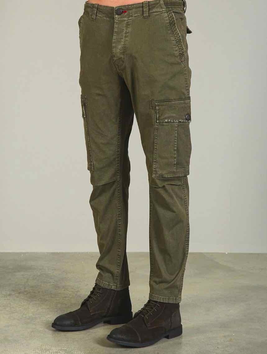 Berna pantalone cargo in cotone vintage verde