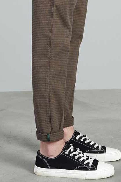 Berna pantalone tasche america in tessuto operato marrone