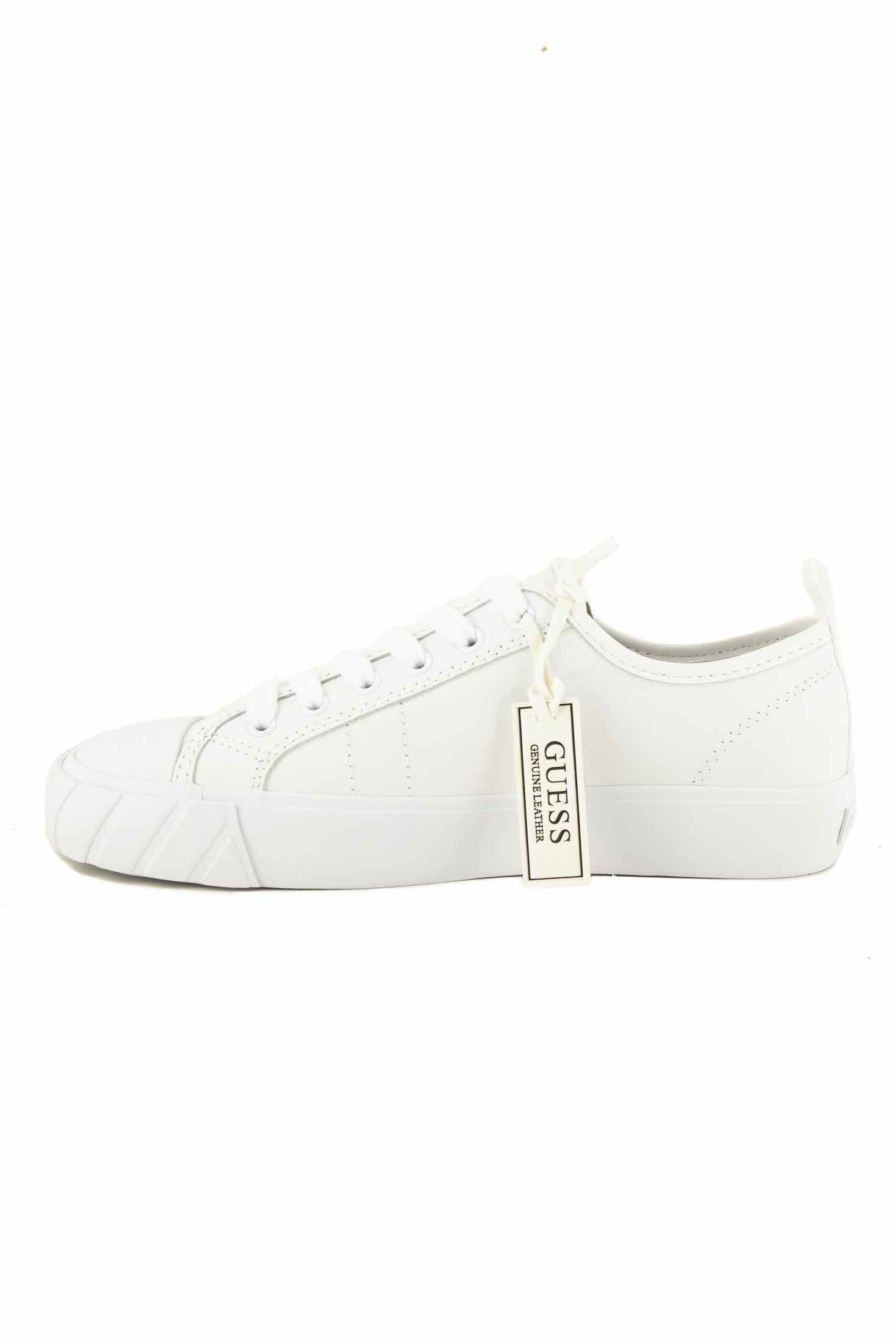 Guess Scarpe sneakers donna con triangolo logo bianco